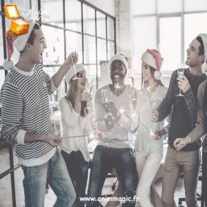 Lire la suite à propos de l’article Le Savoir-Vivre en Entreprise : Conseils d&rsquo;étiquette pour l&rsquo;Arbre de Noël